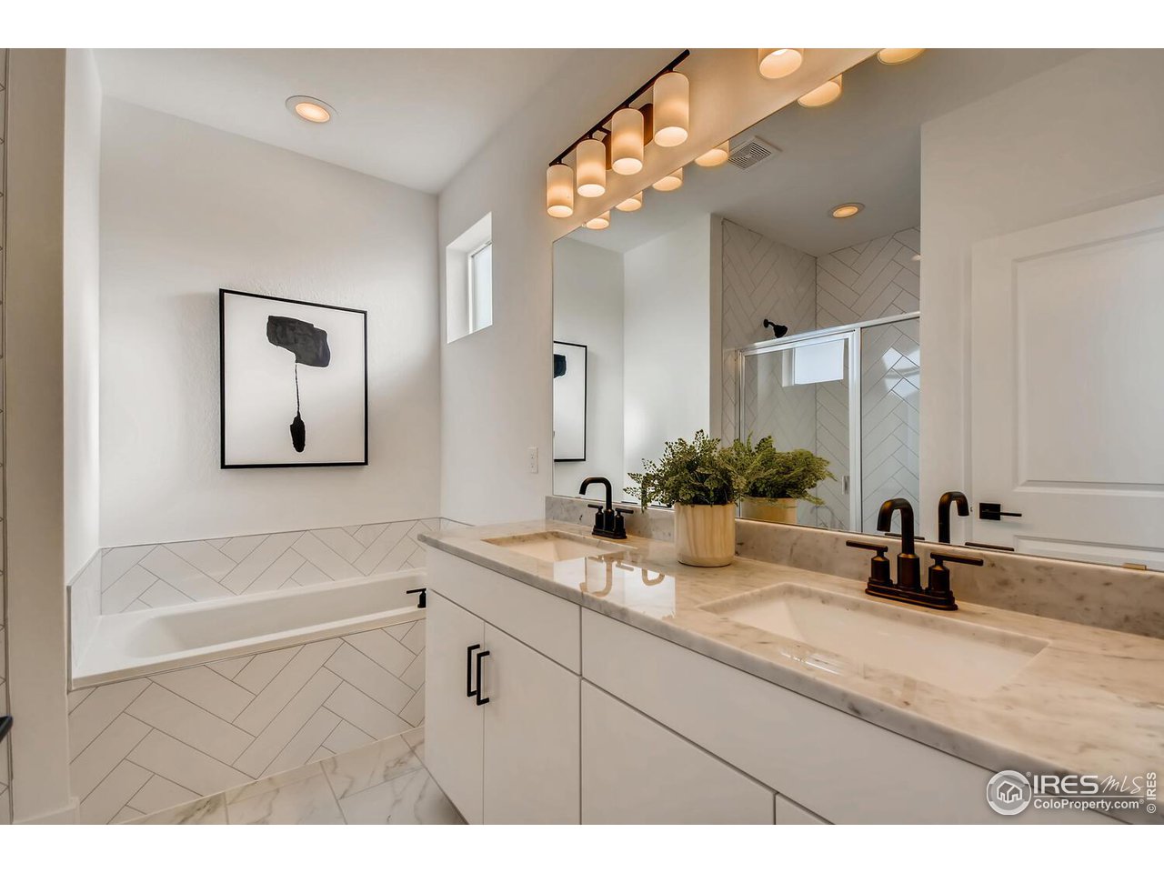 2719 Bear Springs Cir