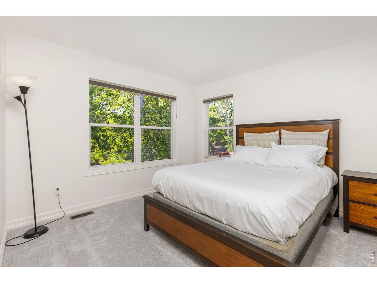 4019 Saint Lucia St