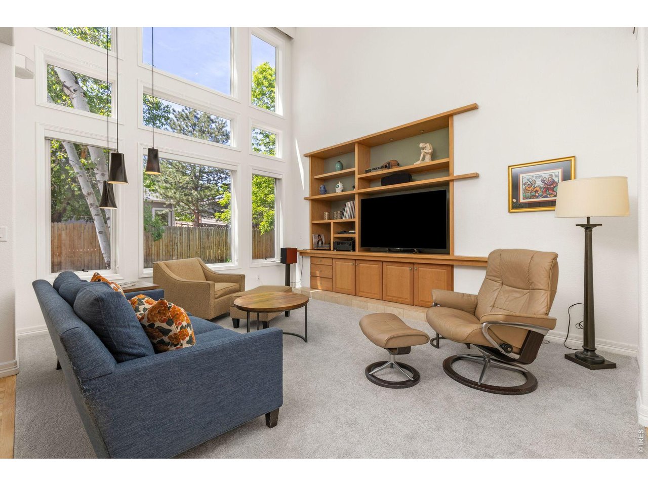 4019 Saint Lucia St