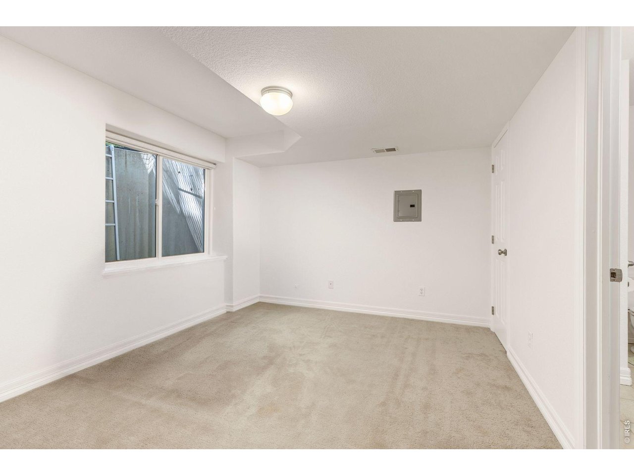 4019 Saint Lucia St