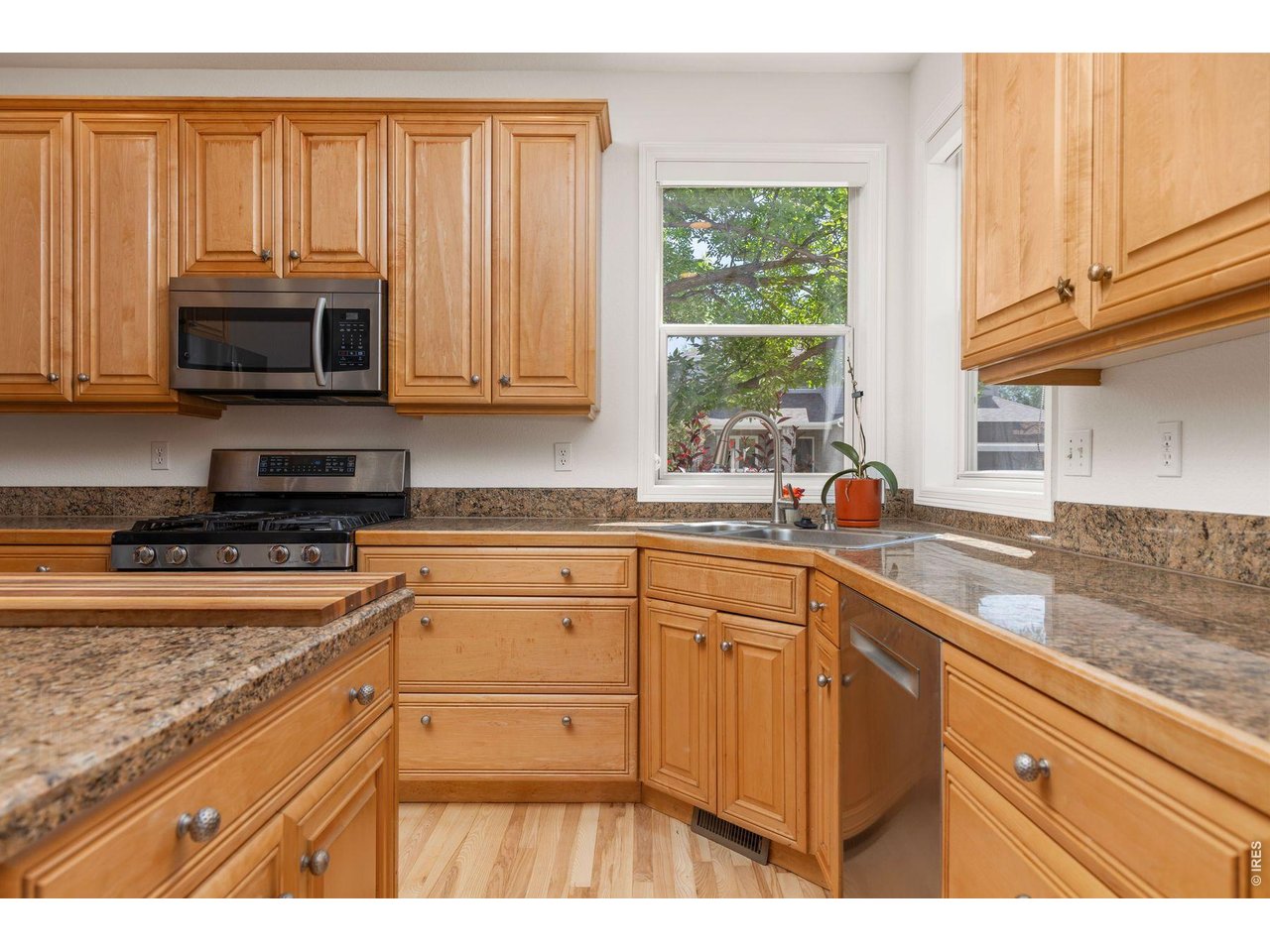4019 Saint Lucia St