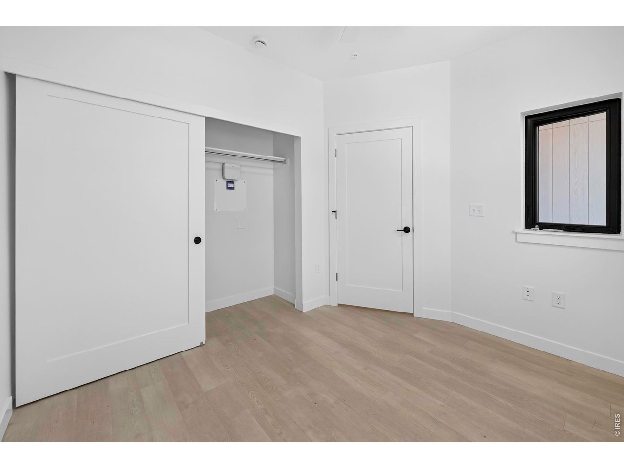 2301 Pearl St 49