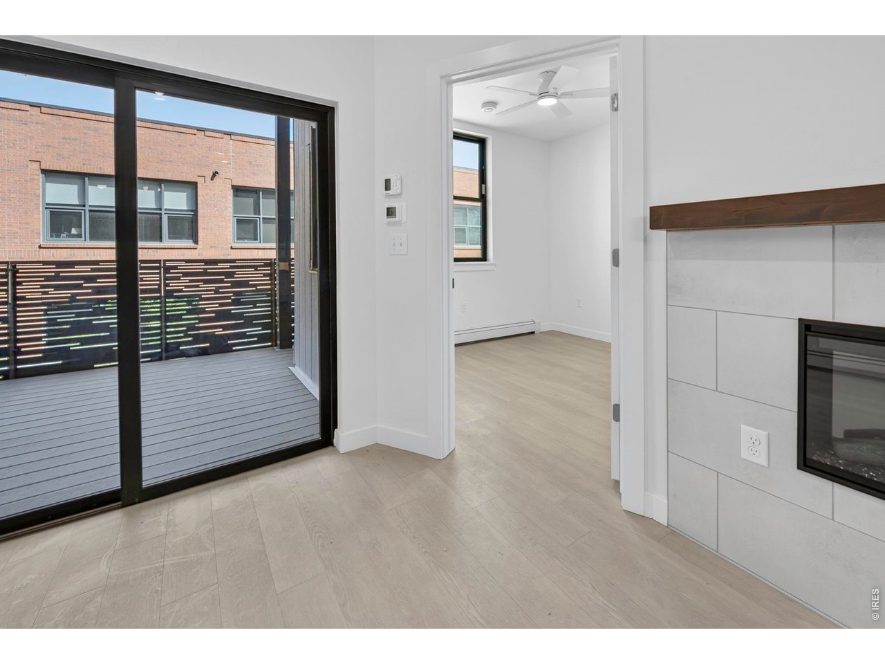 2301 Pearl St 49