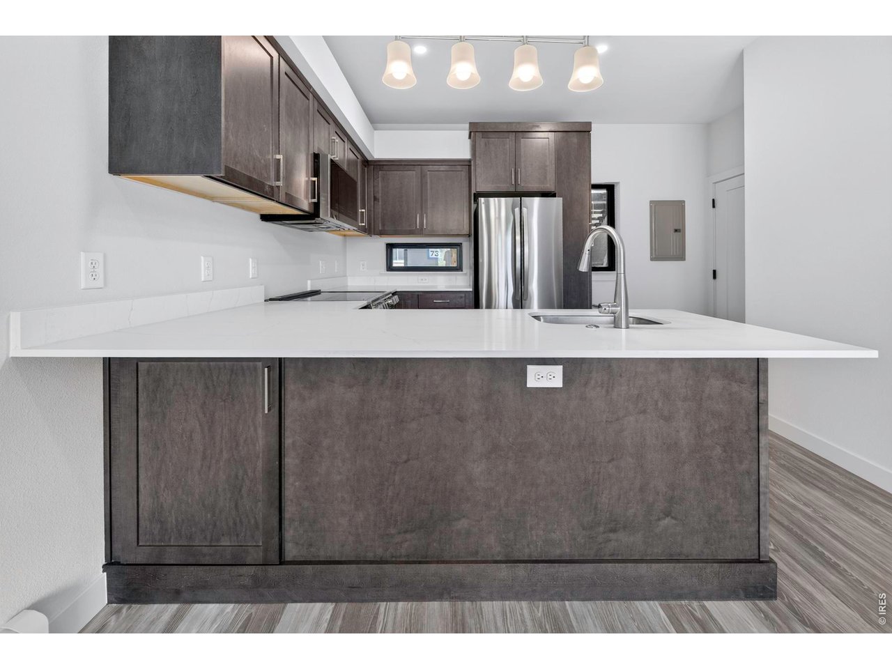 2301 Pearl St 49