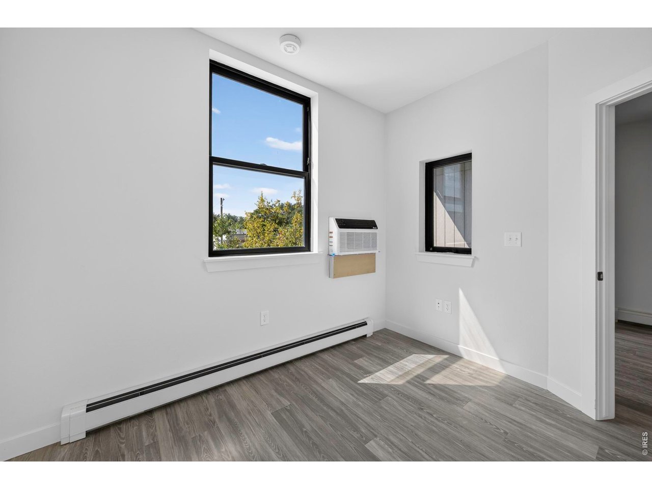 2301 Pearl St 49