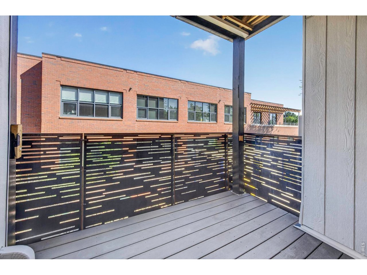 2301 Pearl St 49