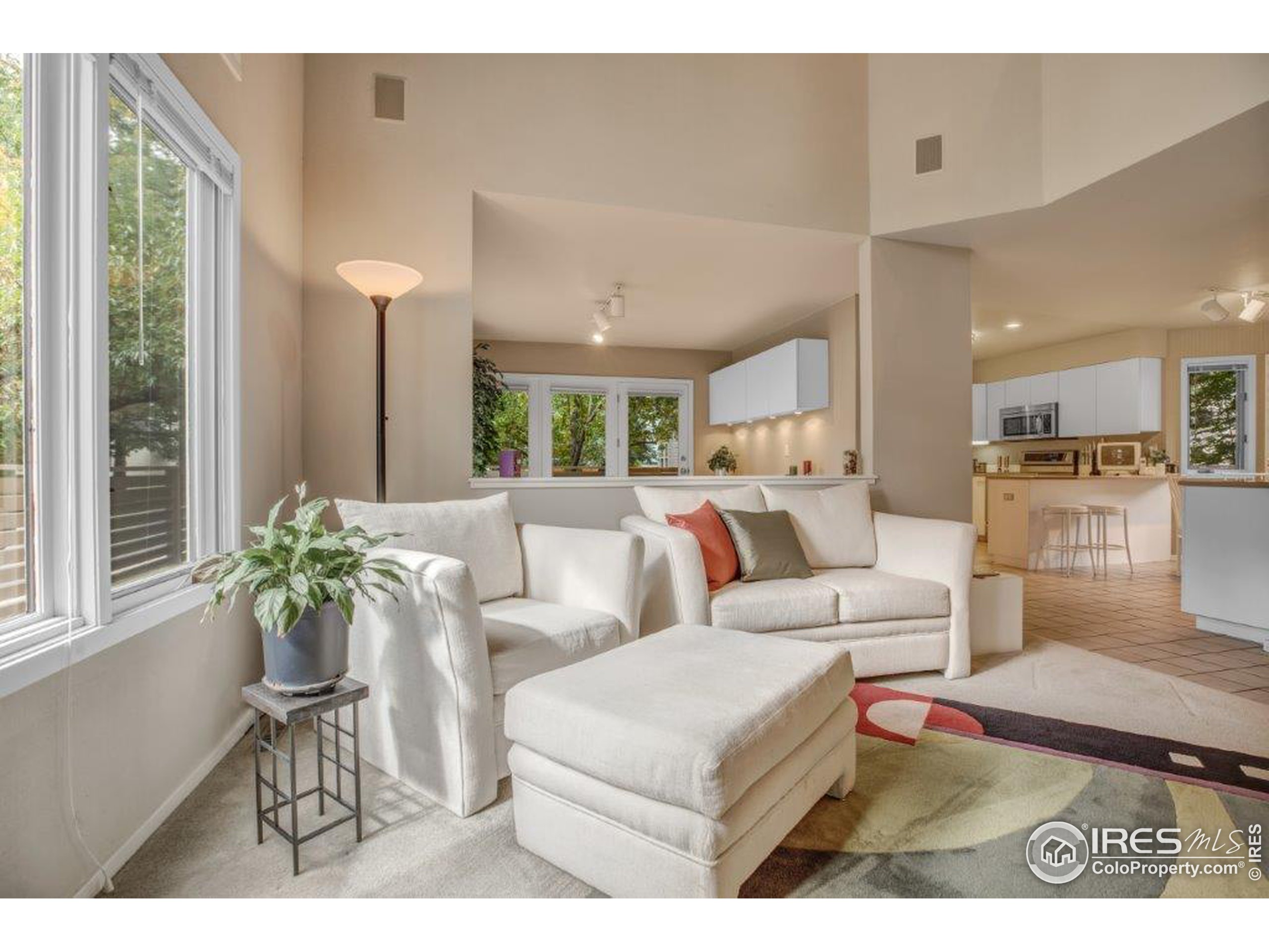 751 Racquet Ln