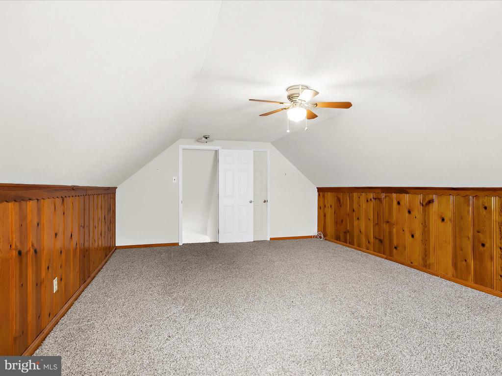 12 Vista Ave