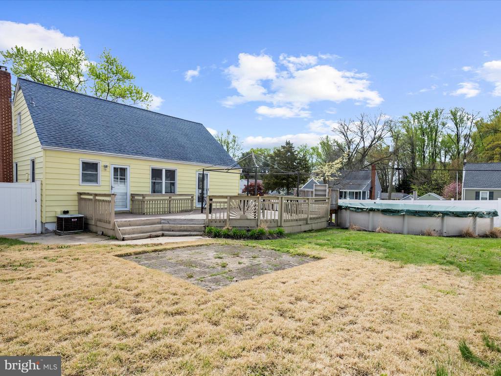 12 Vista Ave