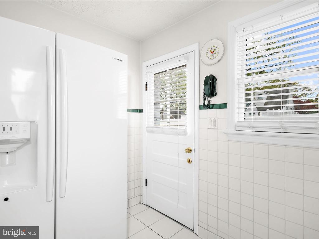 12 Vista Ave