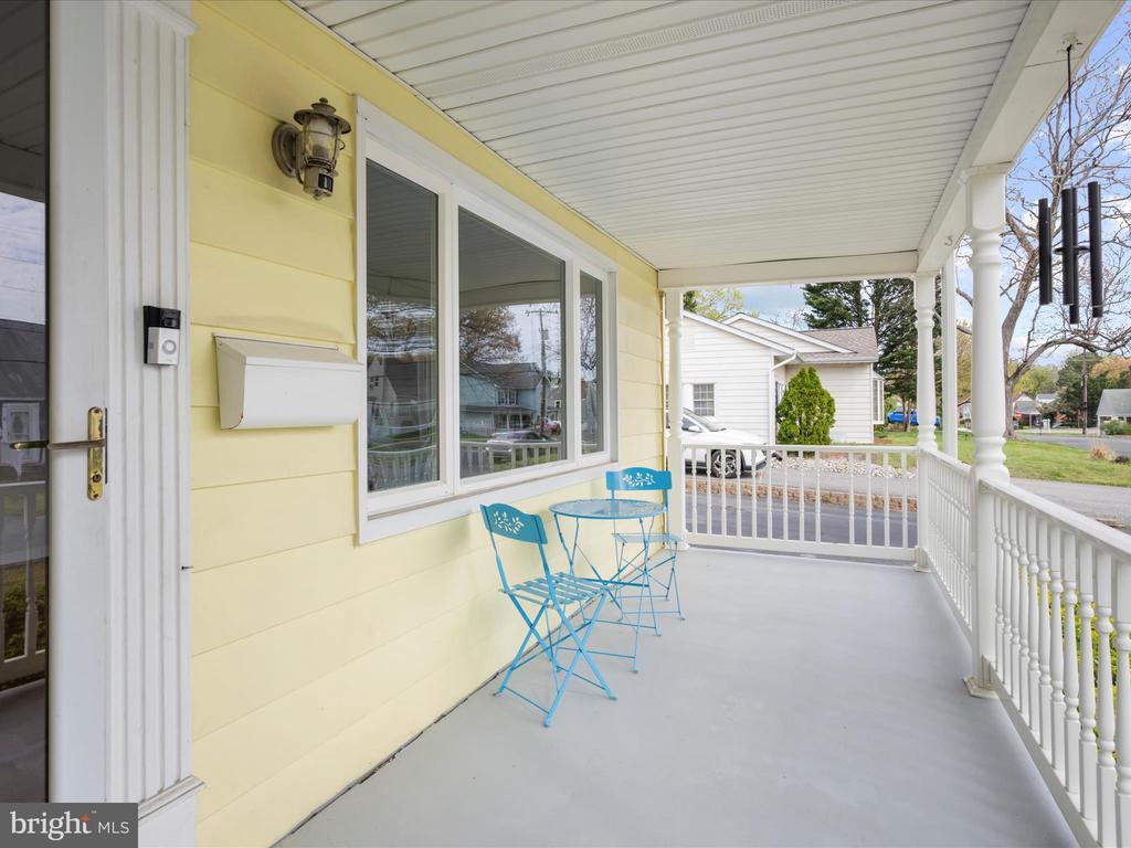 12 Vista Ave