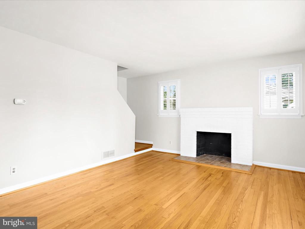12 Vista Ave