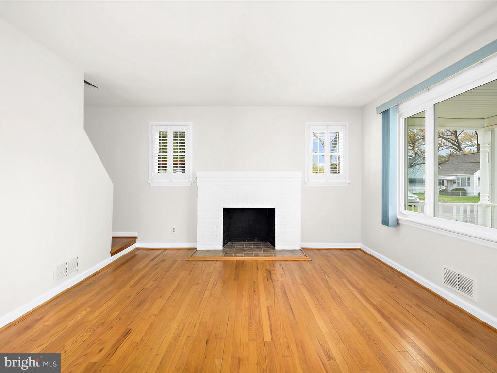 12 Vista Ave