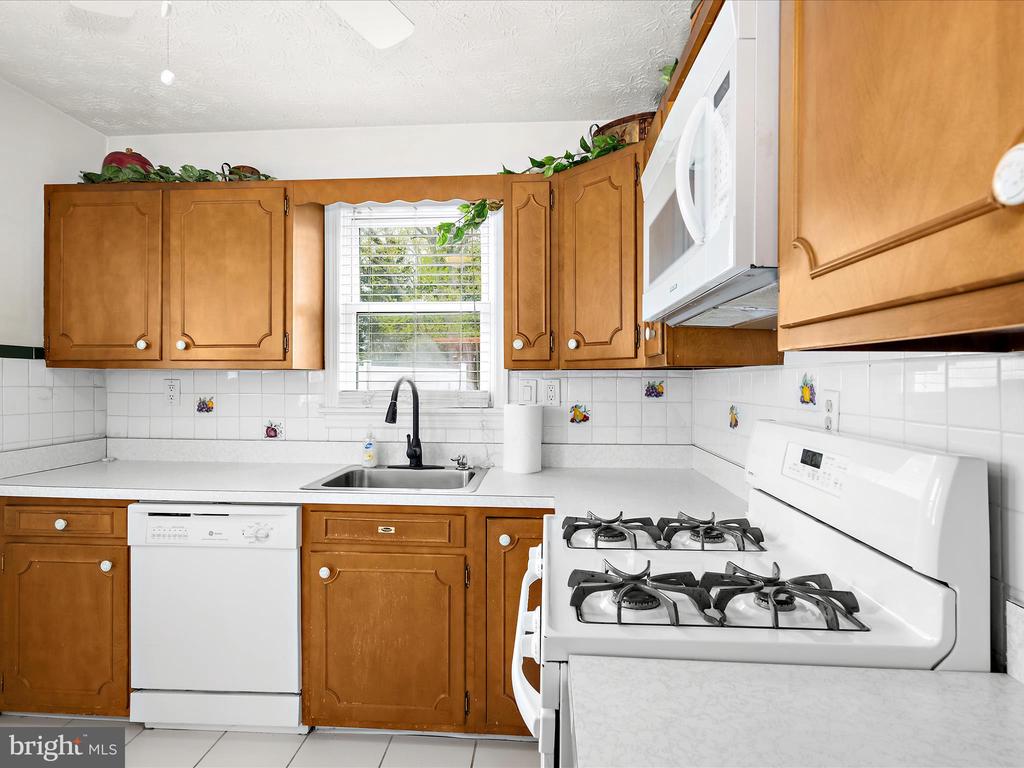 12 Vista Ave
