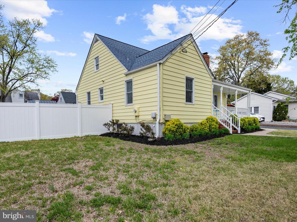 12 Vista Ave