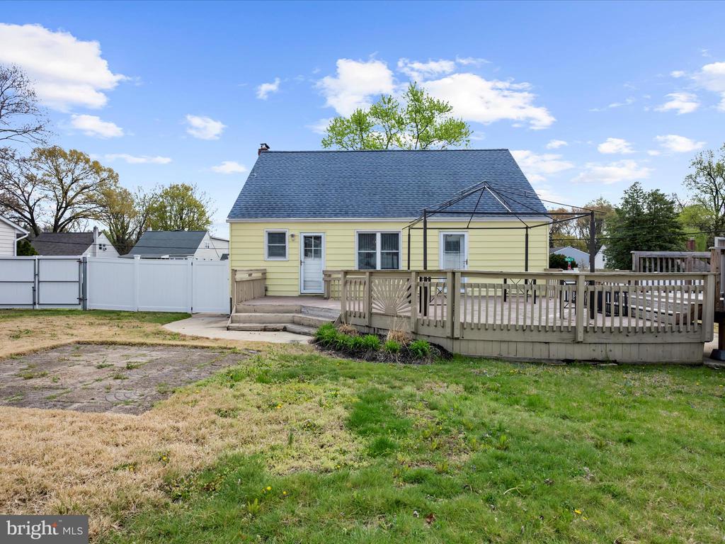 12 Vista Ave