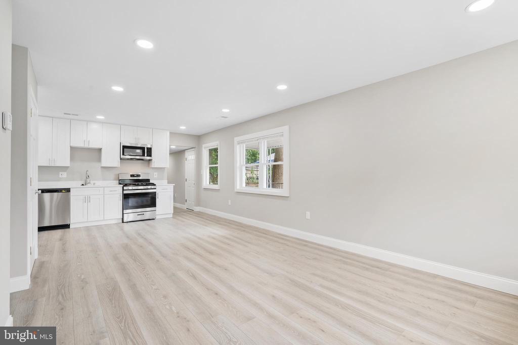 1204 Westfield Dr