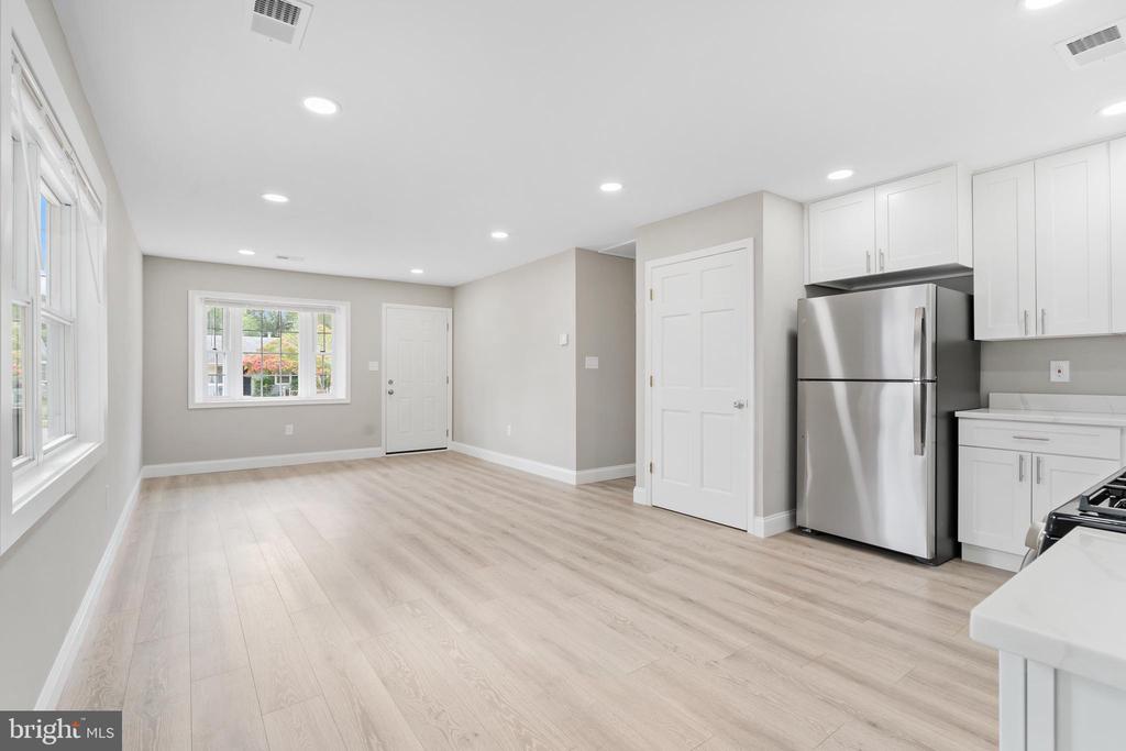 1204 Westfield Dr