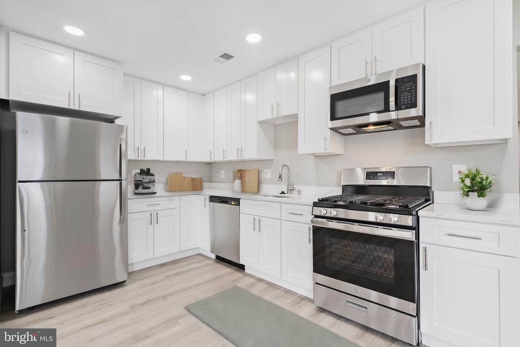 1204 Westfield Dr