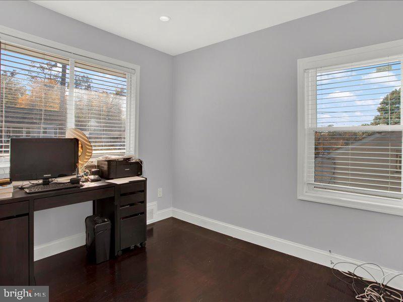 5610 DECATUR PLACE
