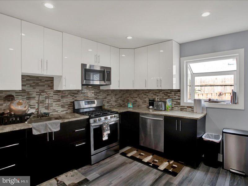 5610 DECATUR PLACE