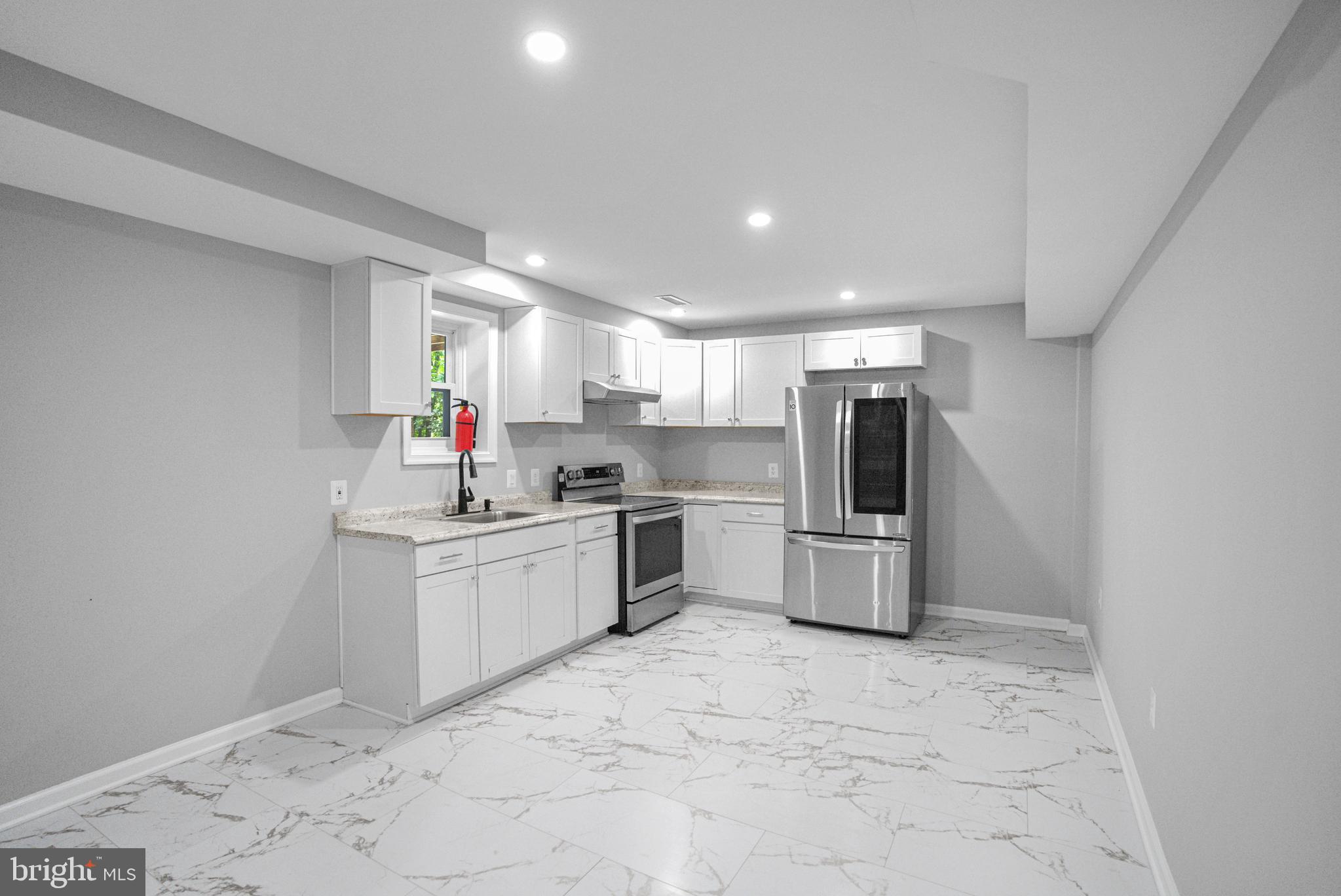 10 Seneca Ter