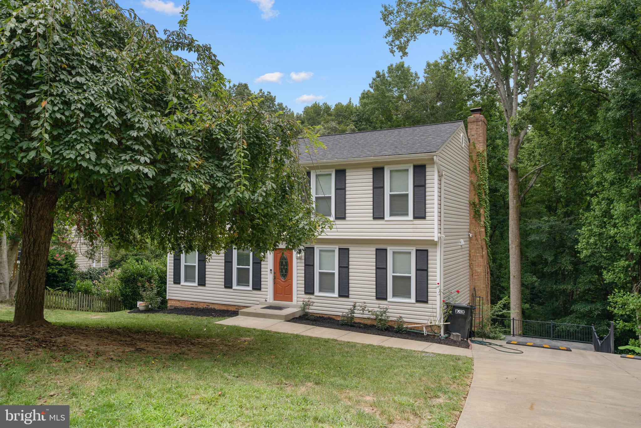 10 Seneca Ter