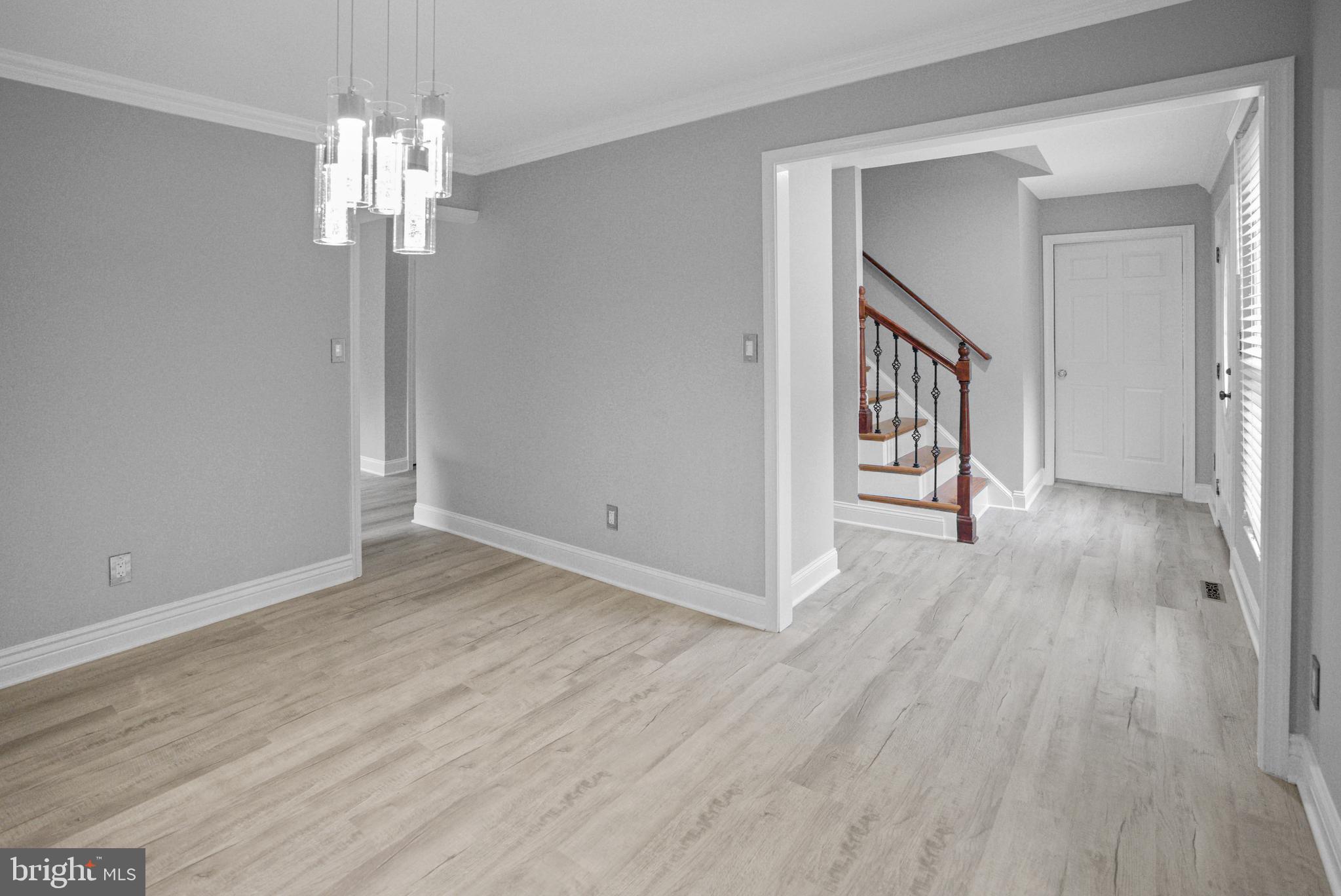 10 Seneca Ter