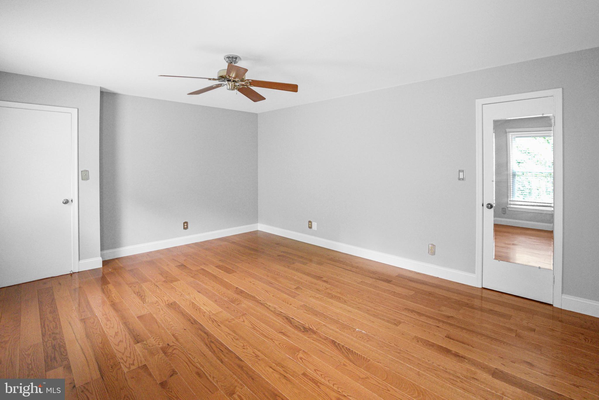 10 Seneca Ter