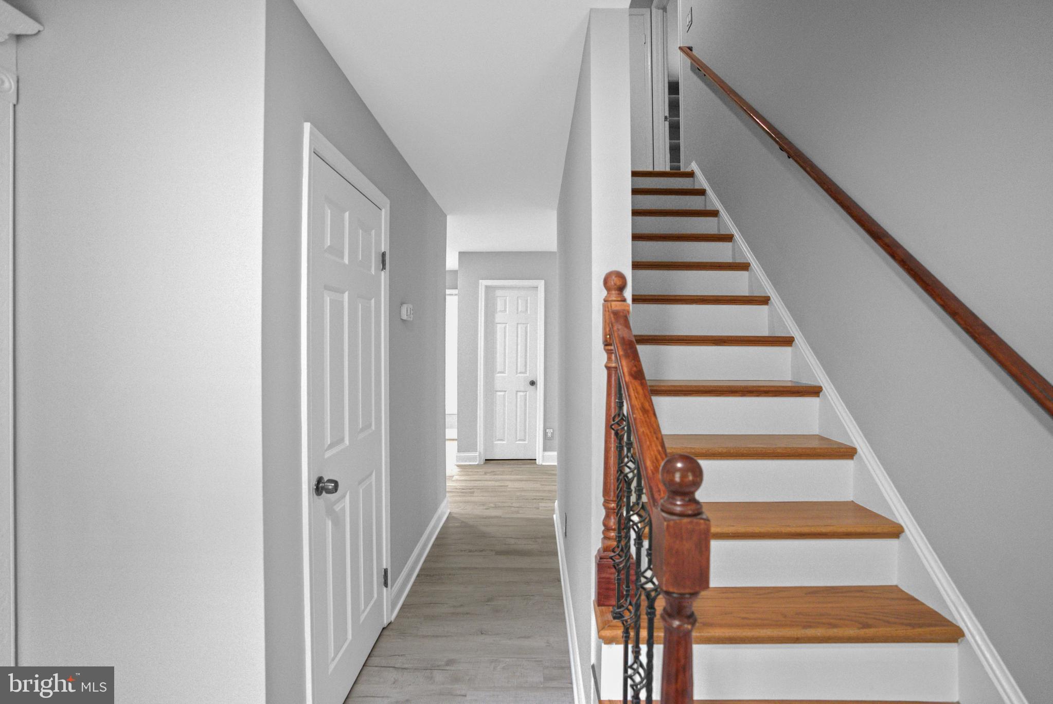 10 Seneca Ter