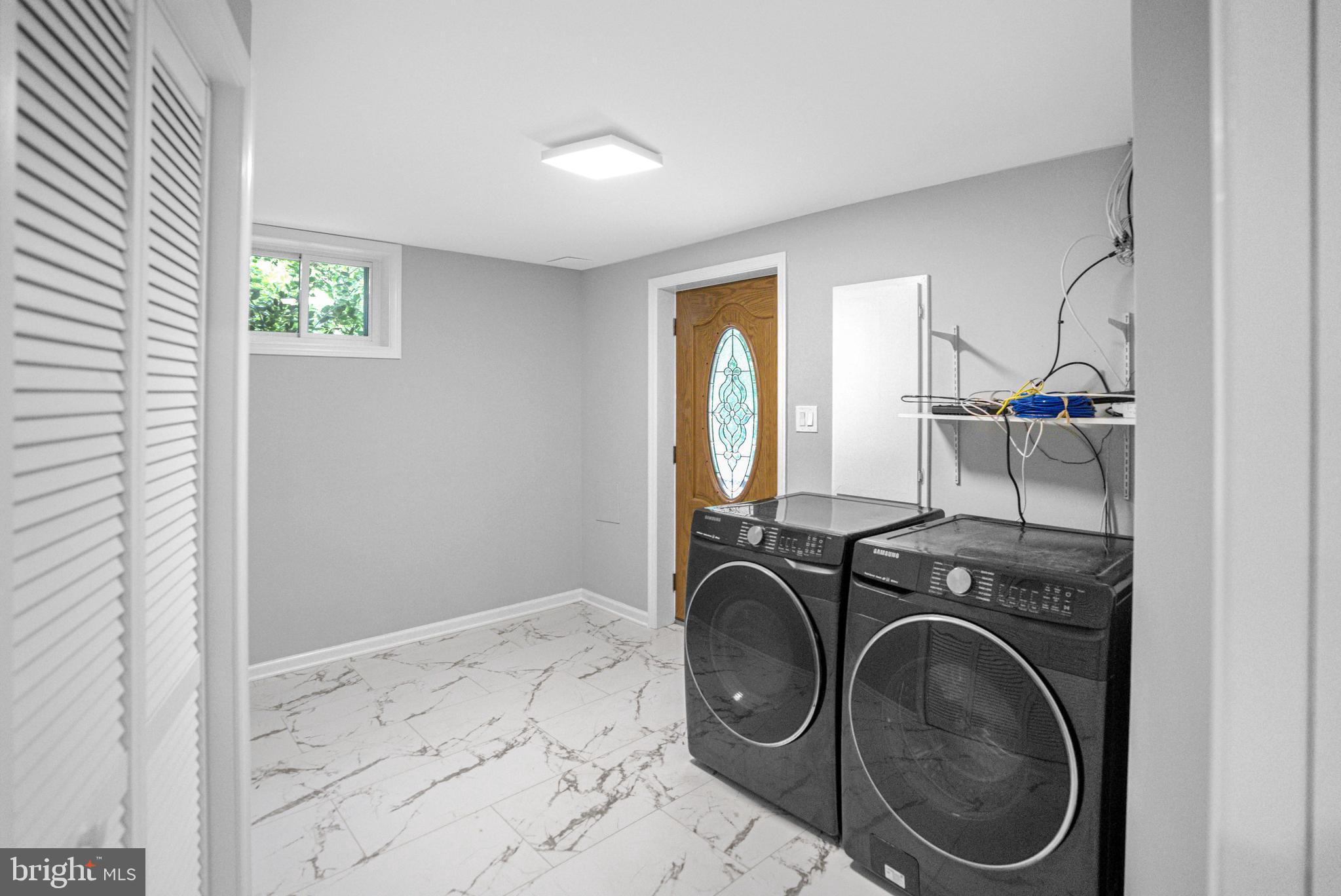 10 Seneca Ter
