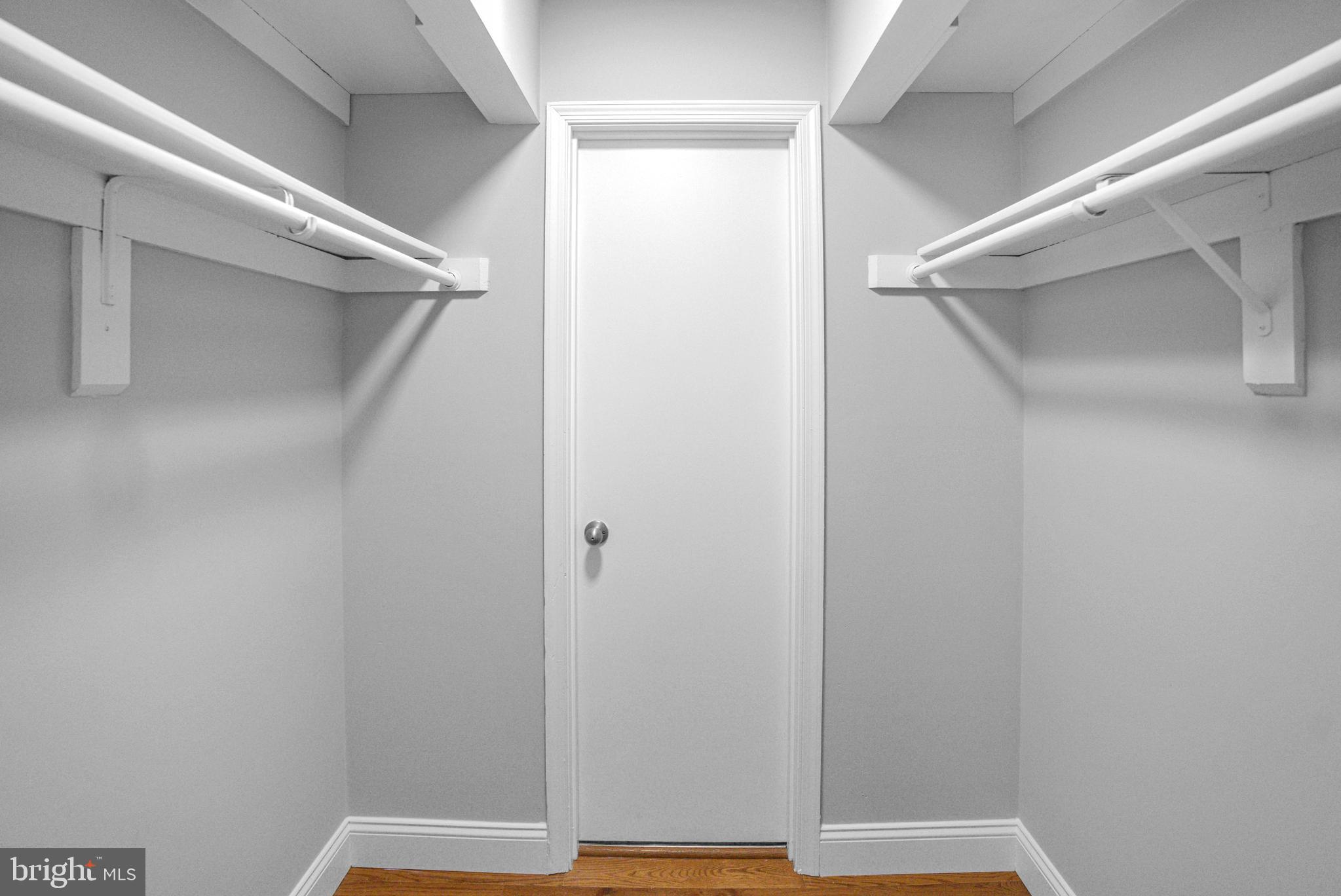 10 Seneca Ter