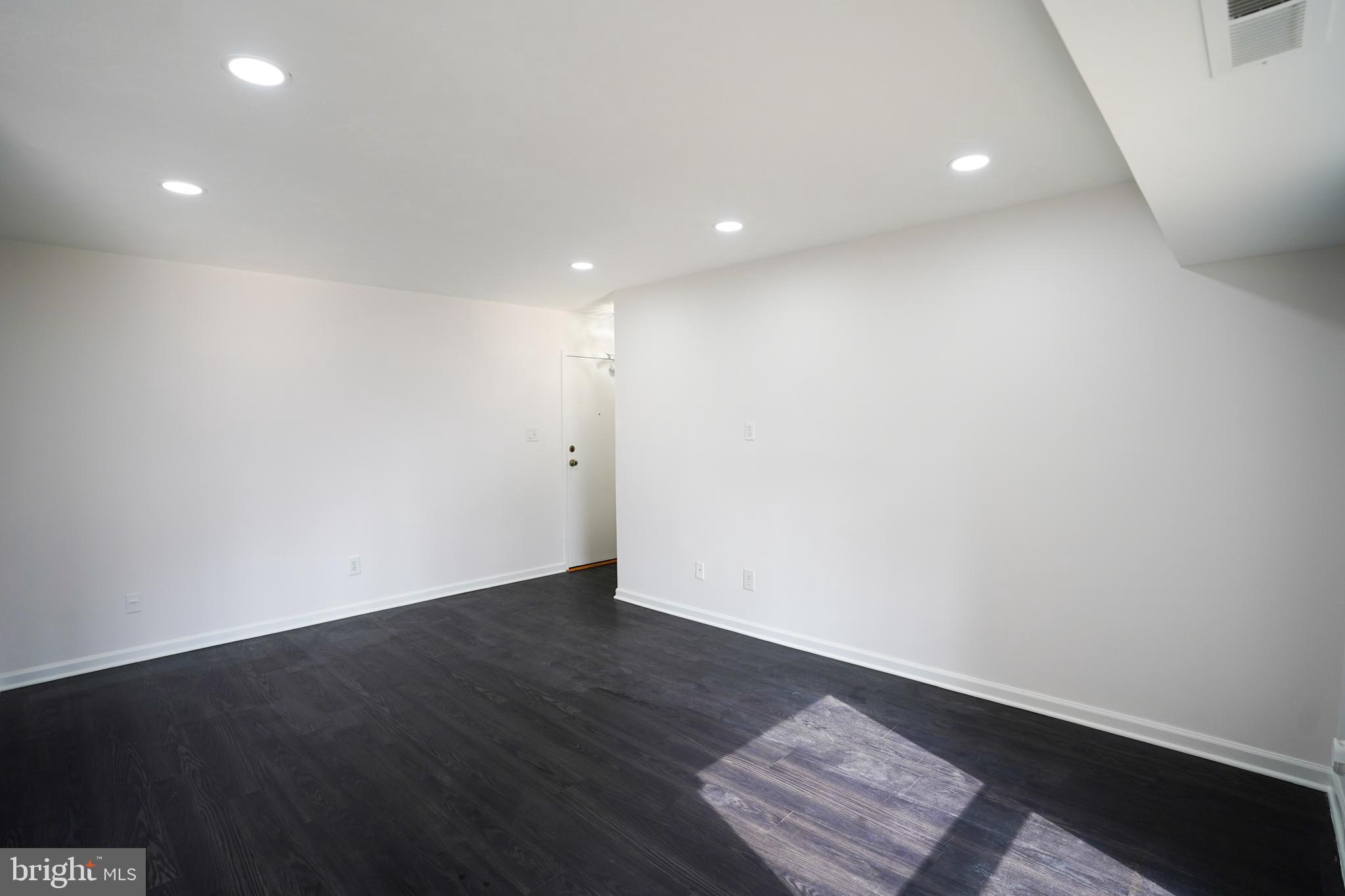 4927 Americana Dr #492