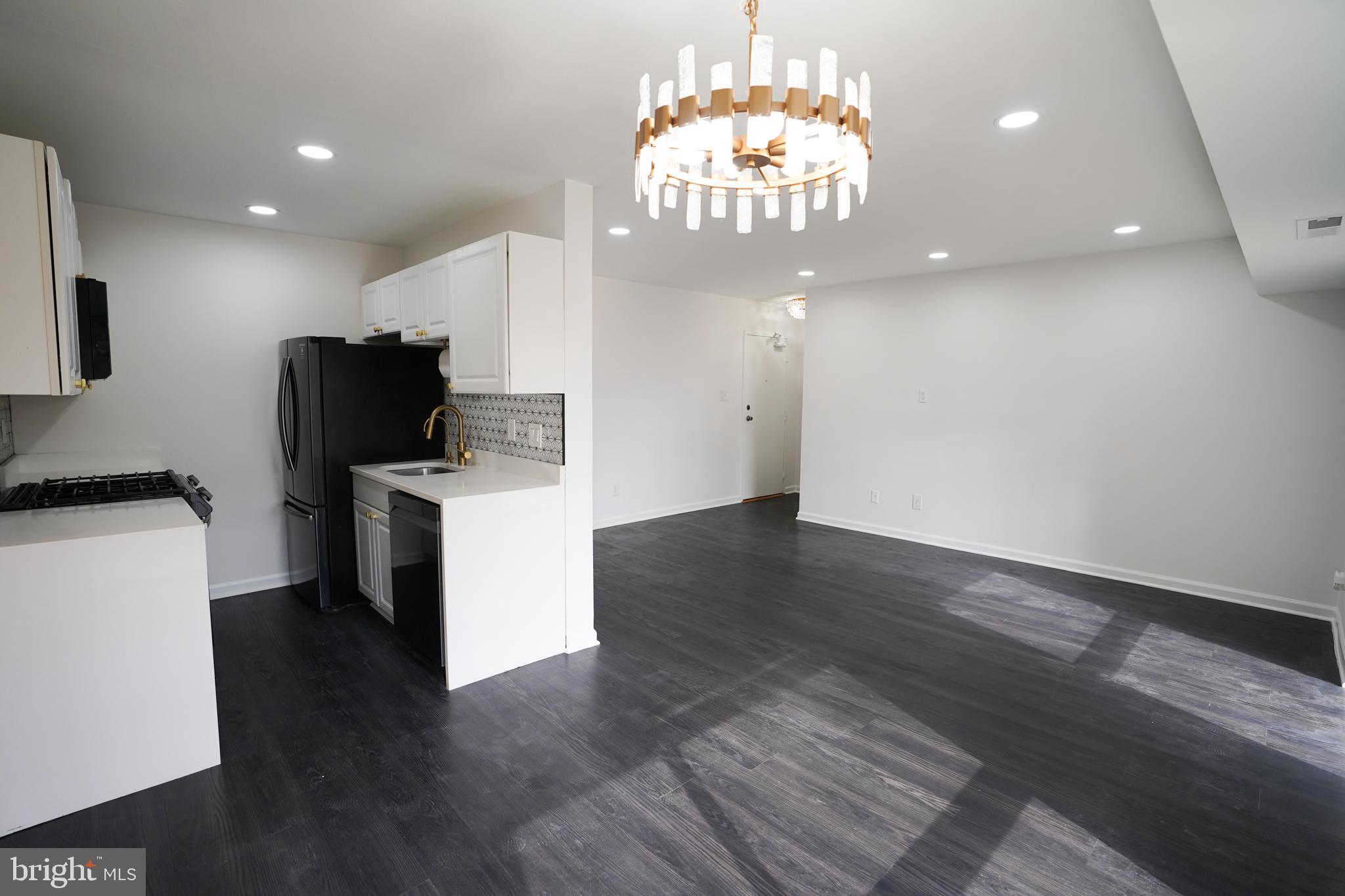 4927 Americana Dr #492