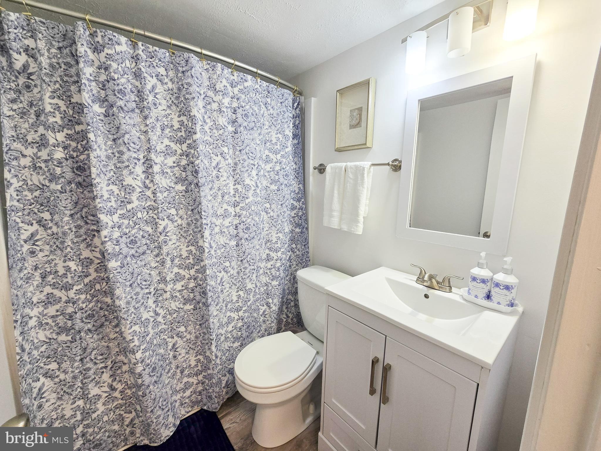 4927 Americana Dr #492