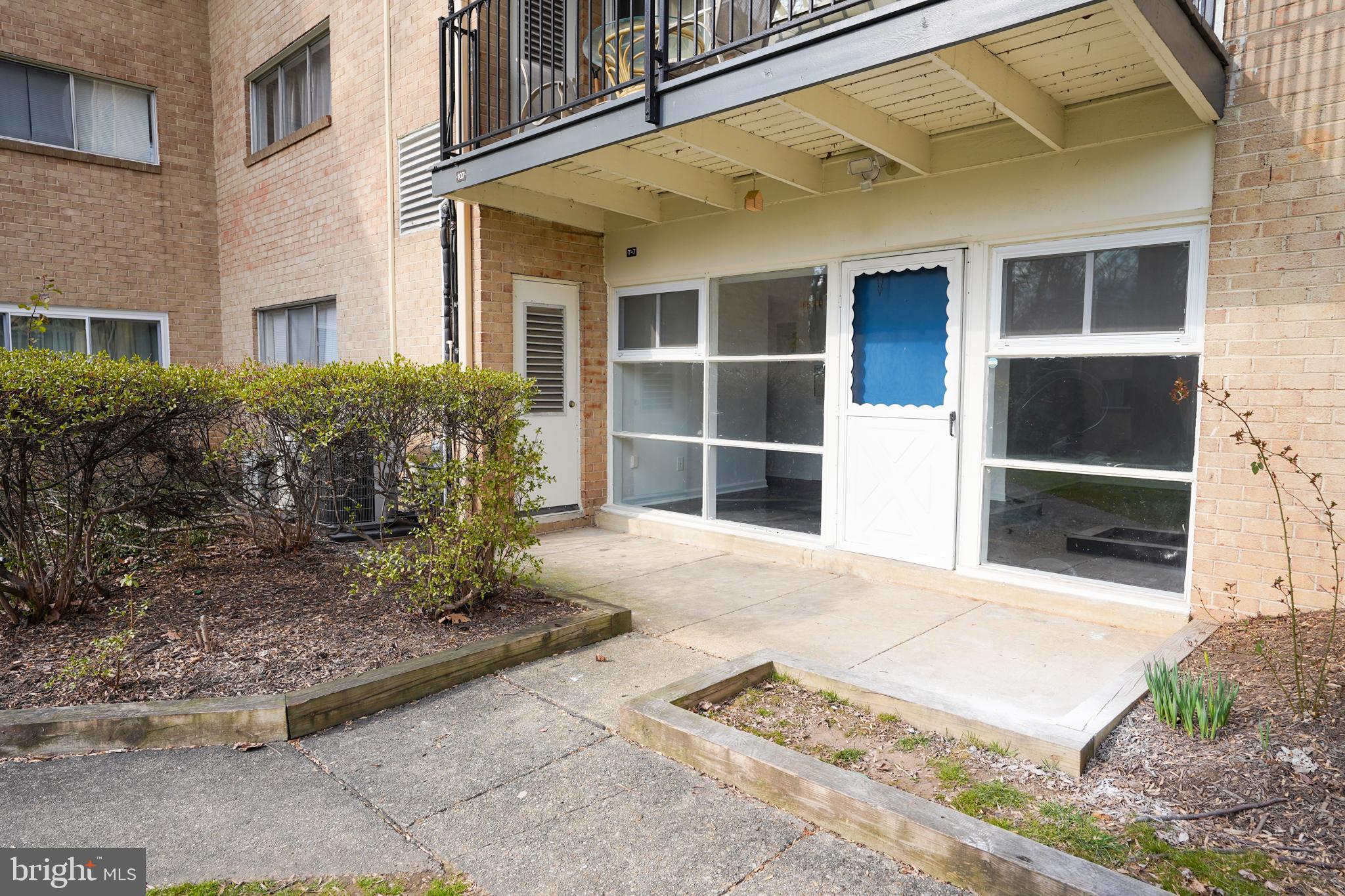 4927 Americana Dr #492