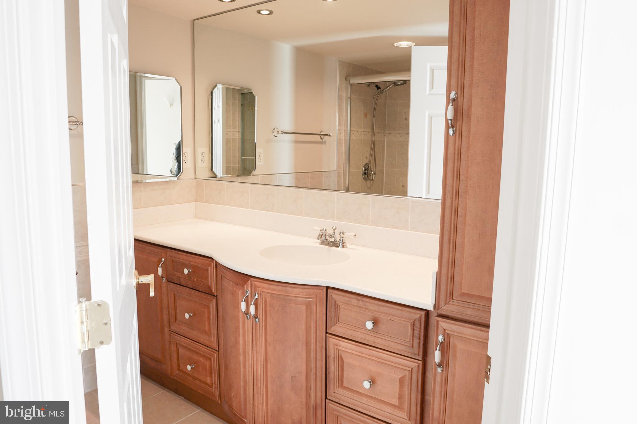 2300 PIMMIT DRIVE 815