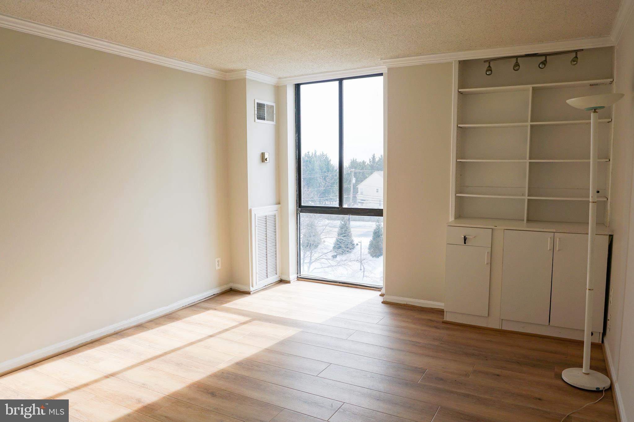 2300 PIMMIT DRIVE 815