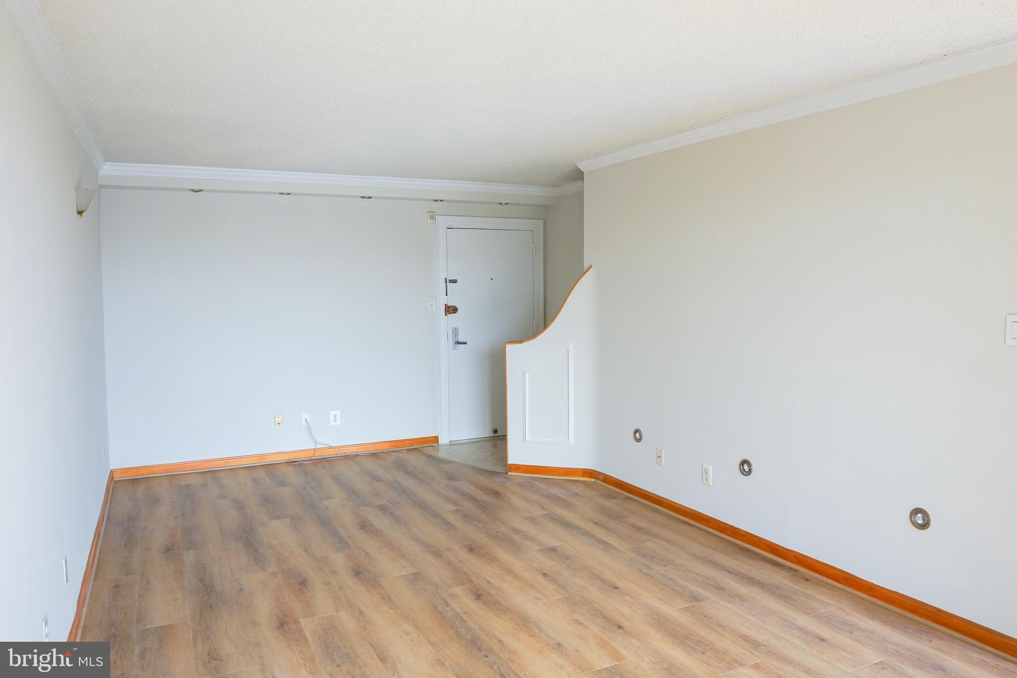 2300 PIMMIT DRIVE 815