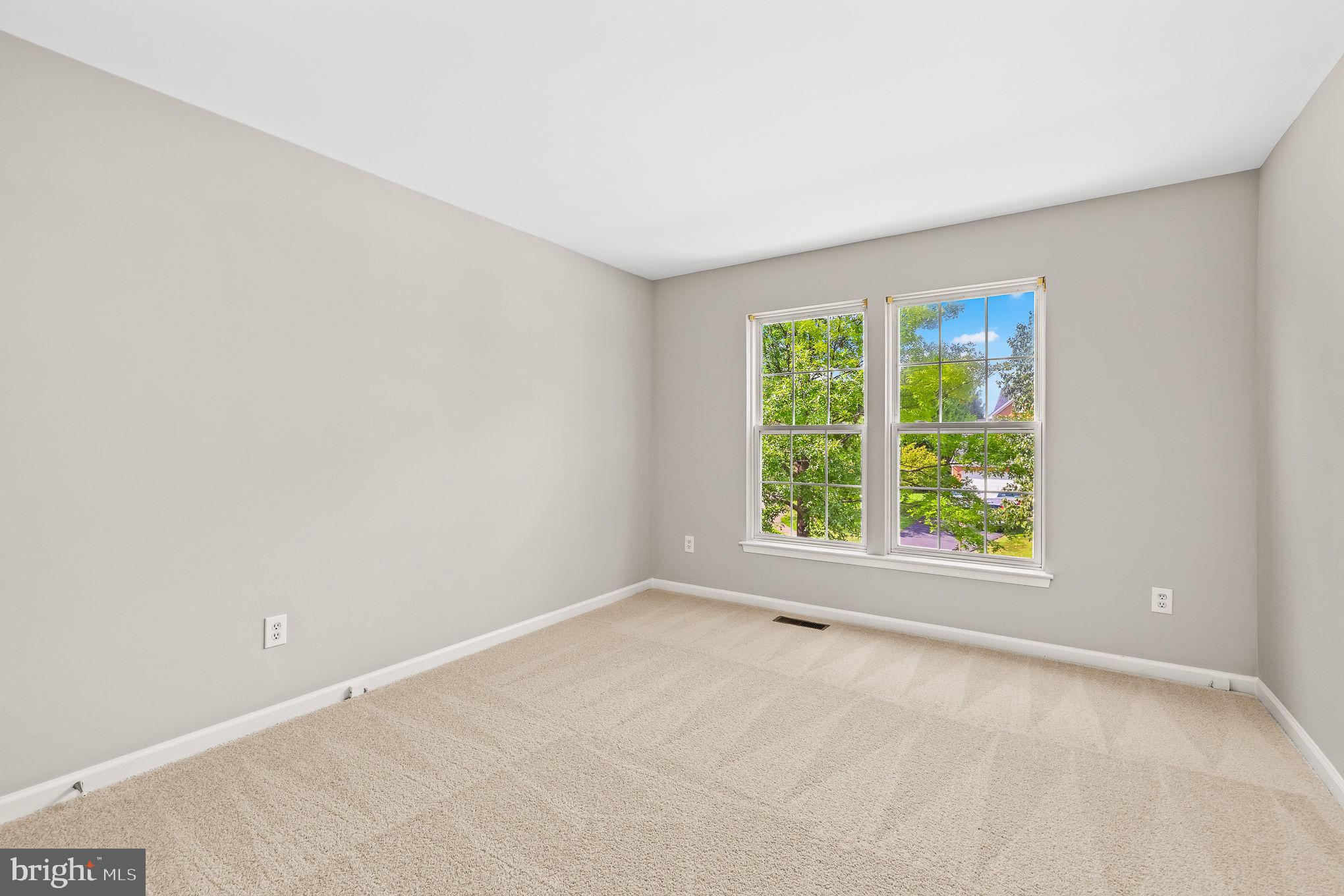 201 Jennings Ct SE