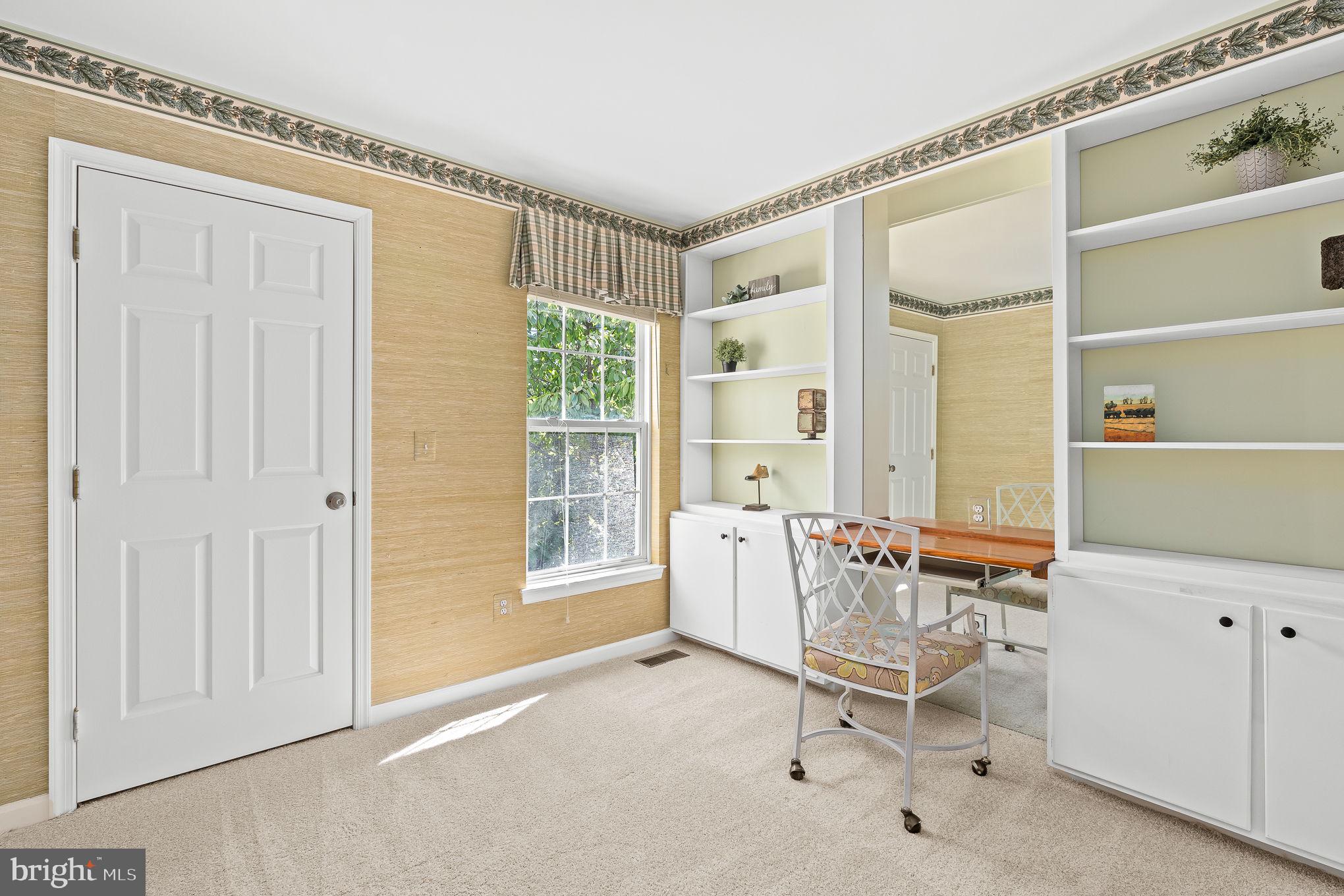 201 Jennings Ct SE