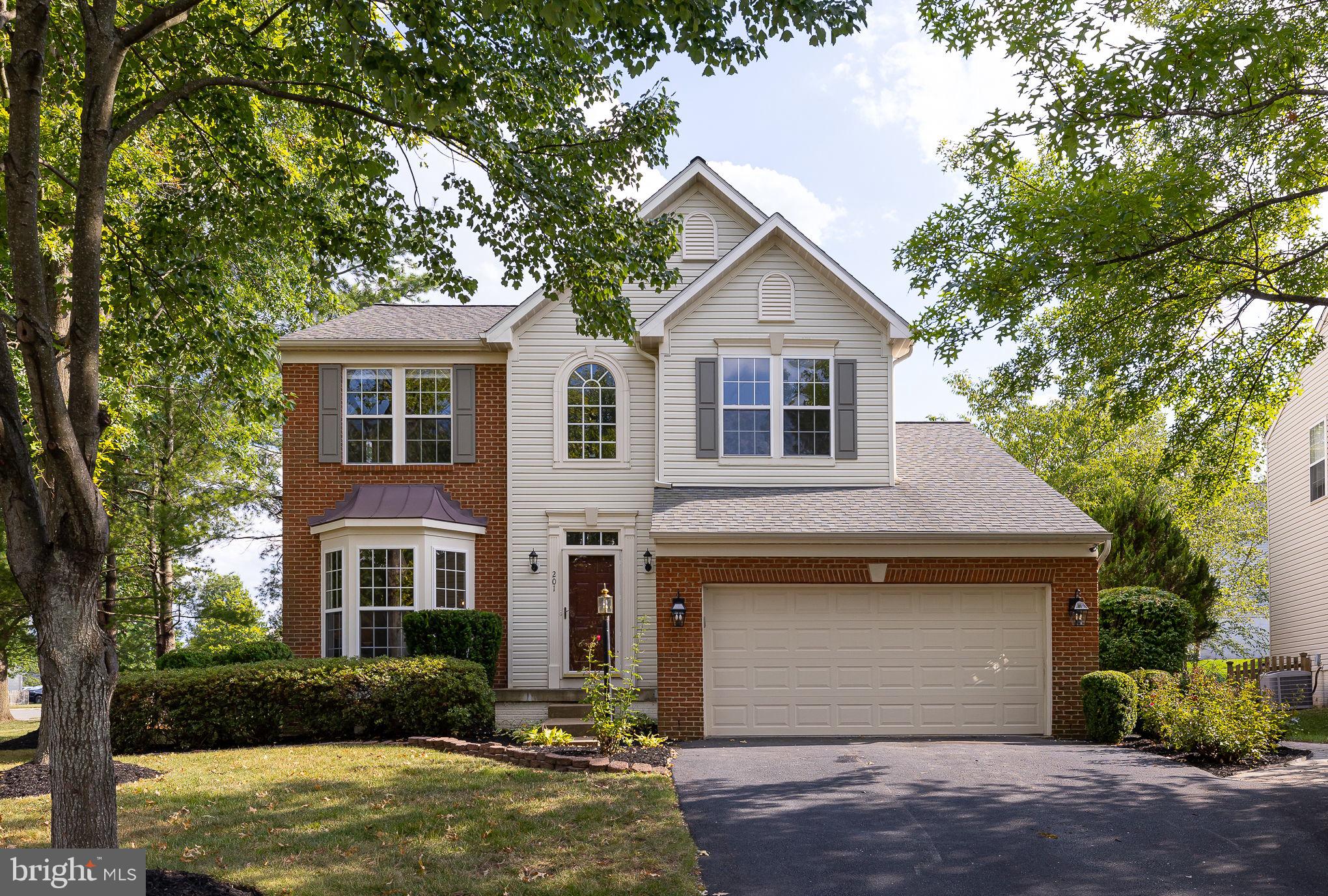 201 Jennings Ct SE