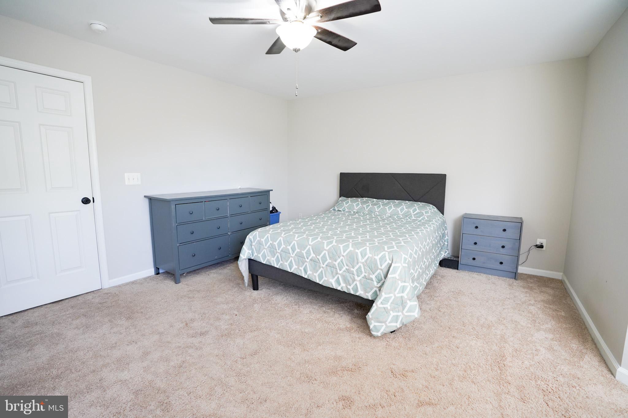 152 Shirley Sq SE