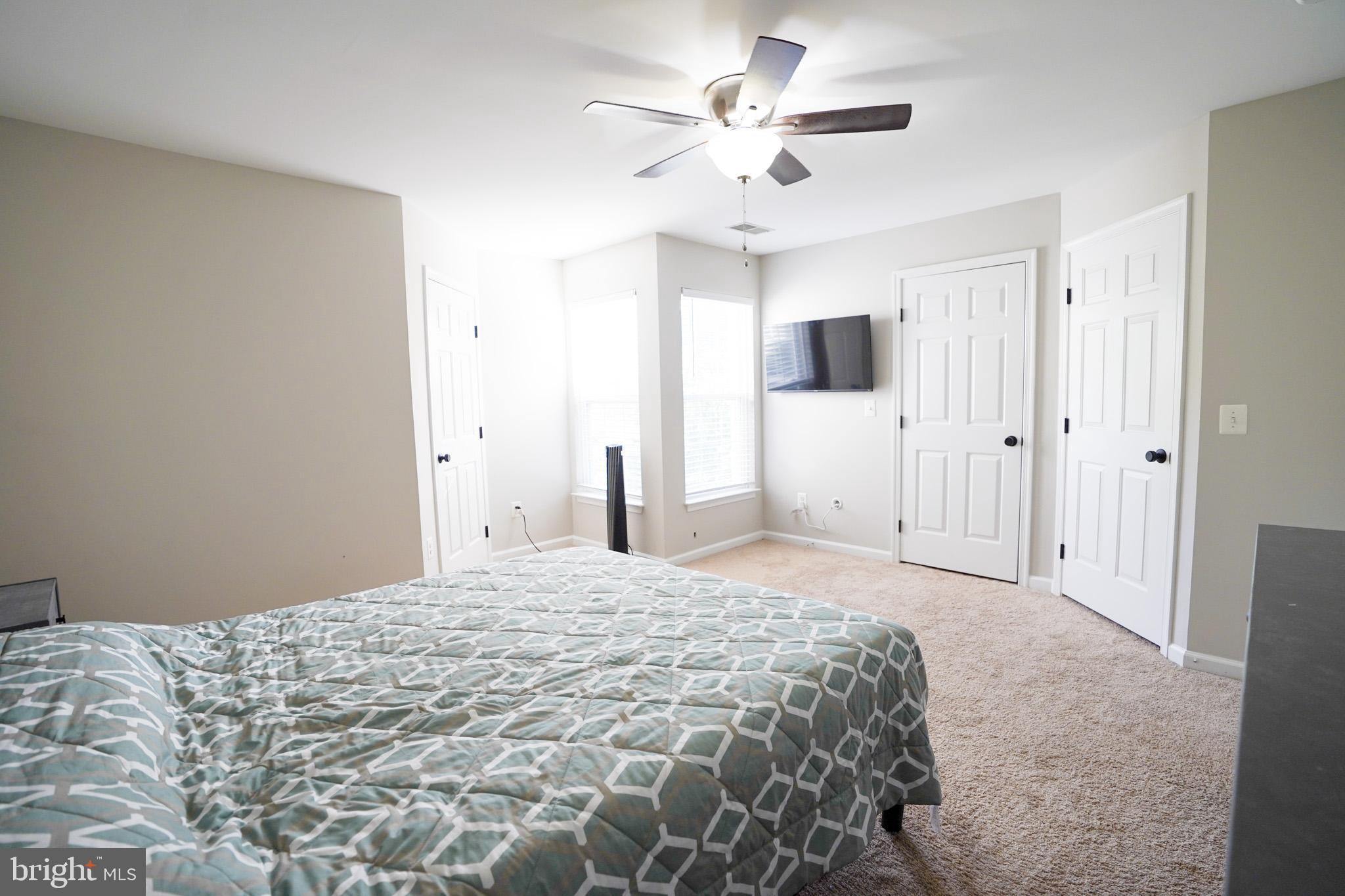 152 Shirley Sq SE