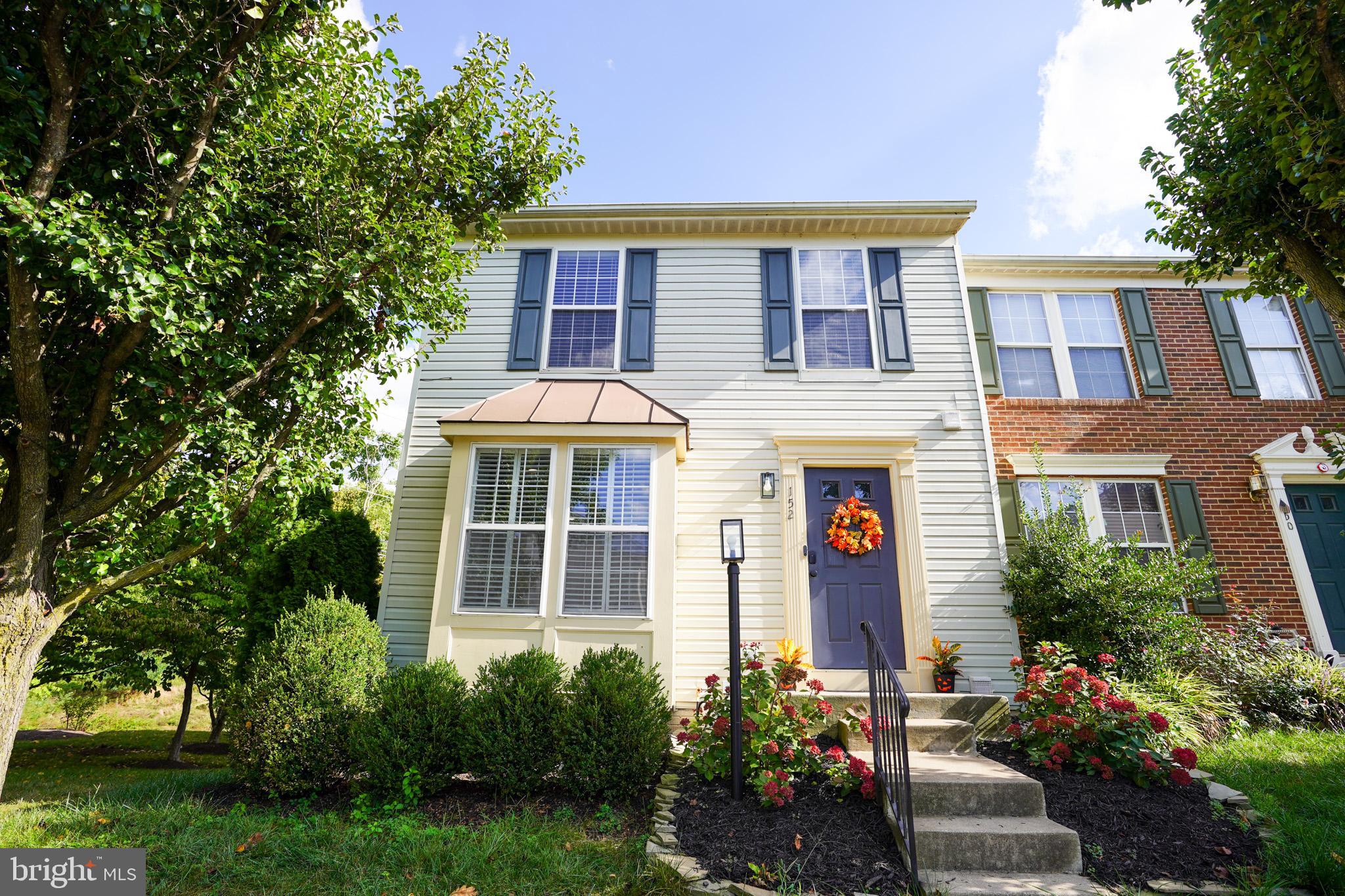 152 Shirley Sq SE