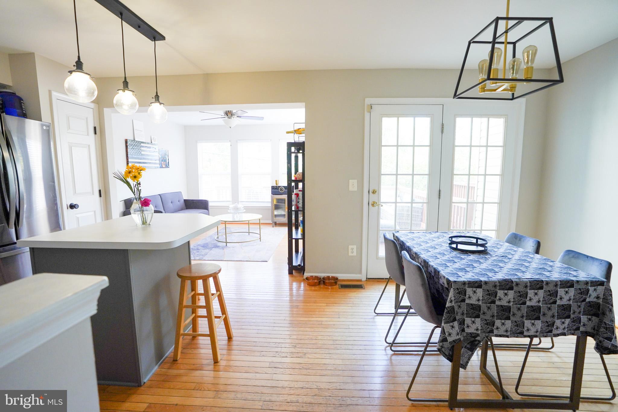 152 Shirley Sq SE