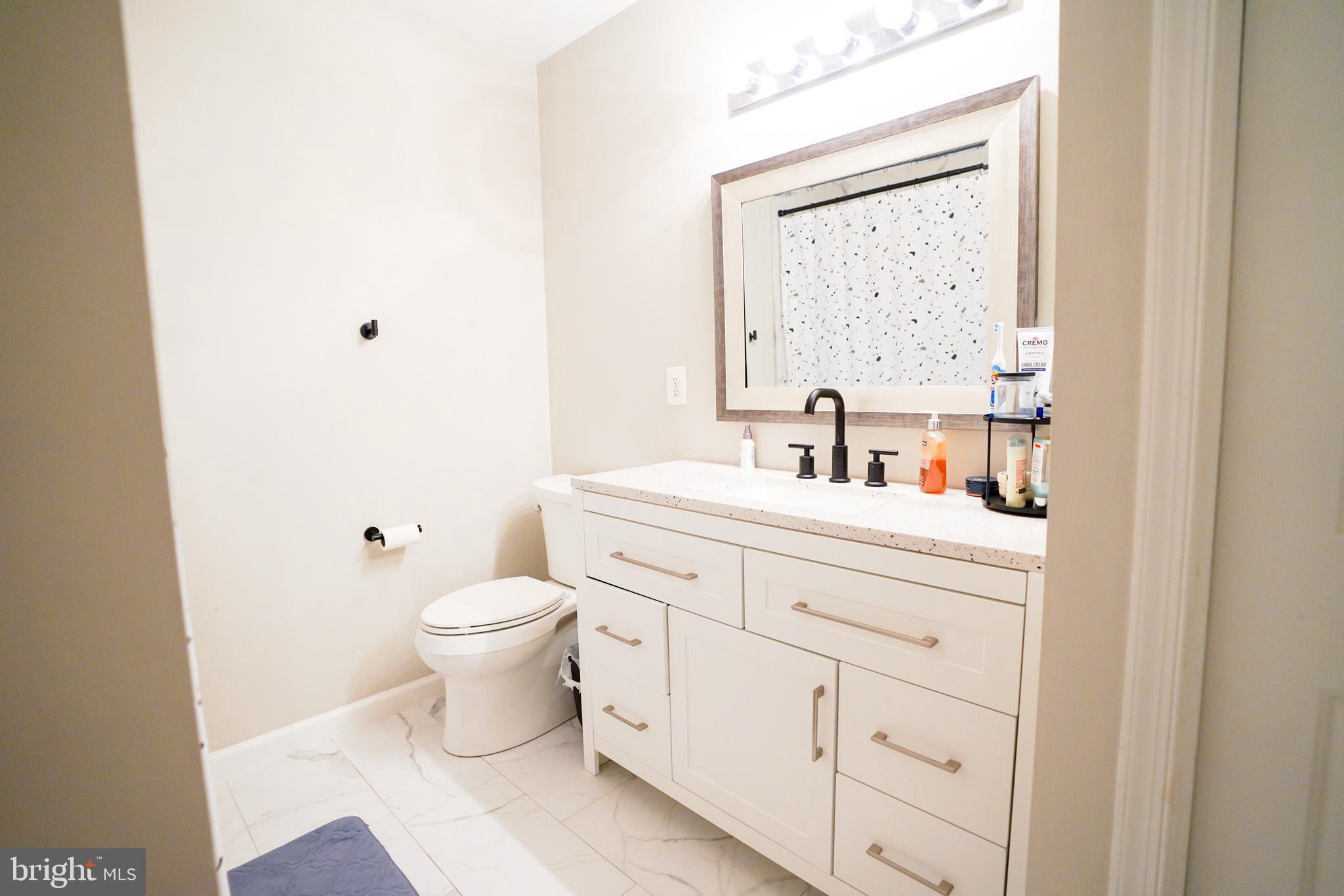 152 Shirley Sq SE