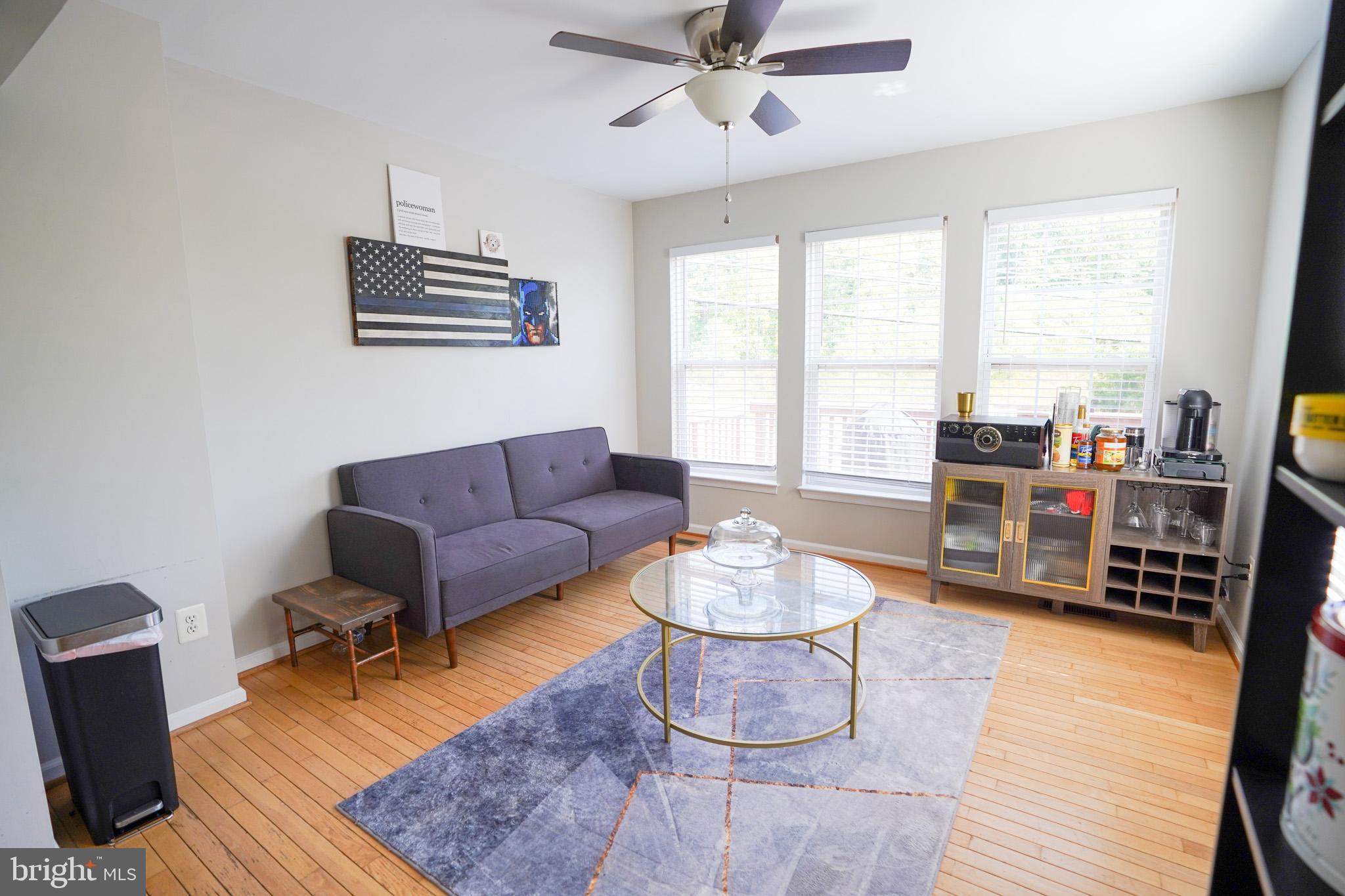 152 Shirley Sq SE