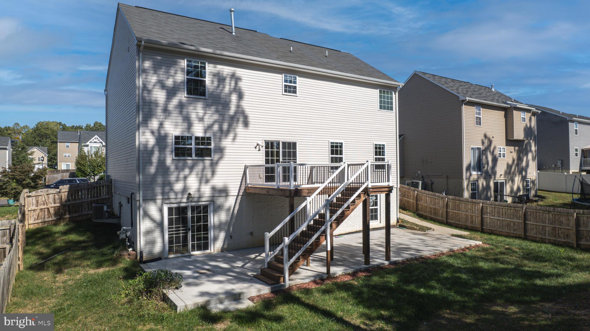 2076 Mourning Dove Dr