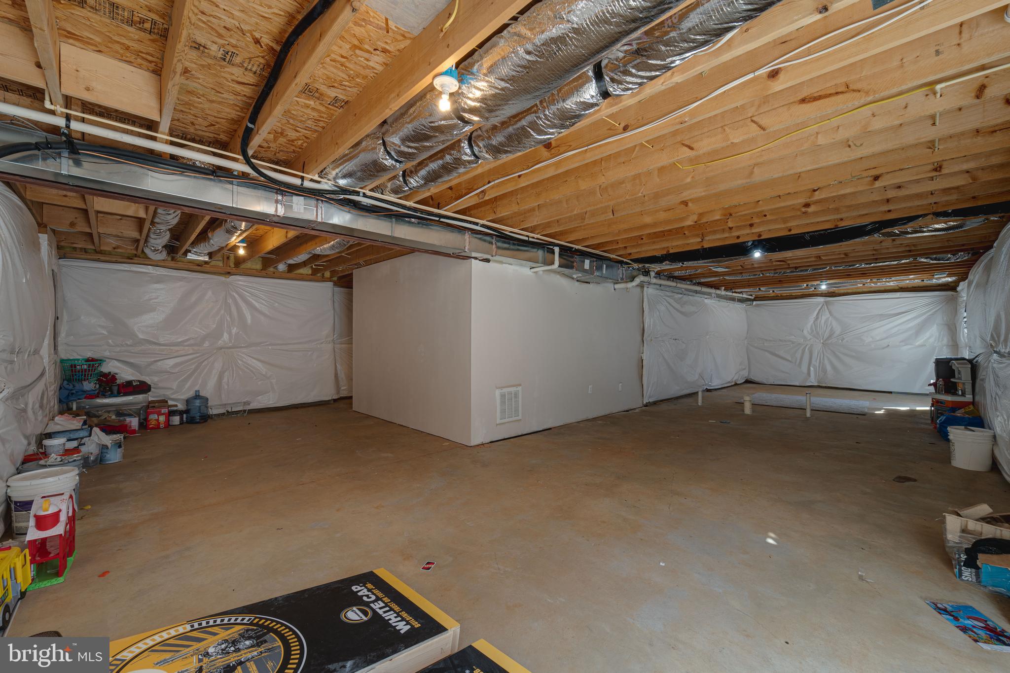 2076 Mourning Dove Dr